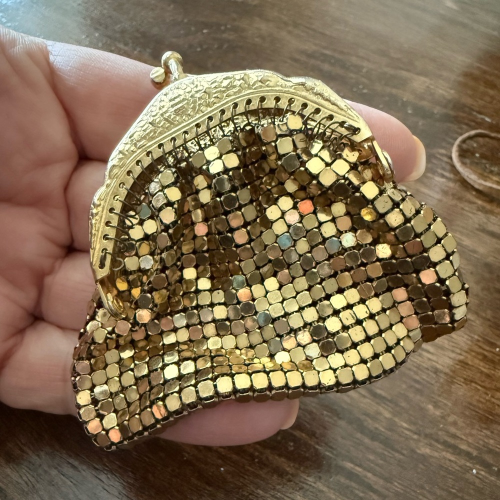 Vintage Gold Mesh Coin Purse